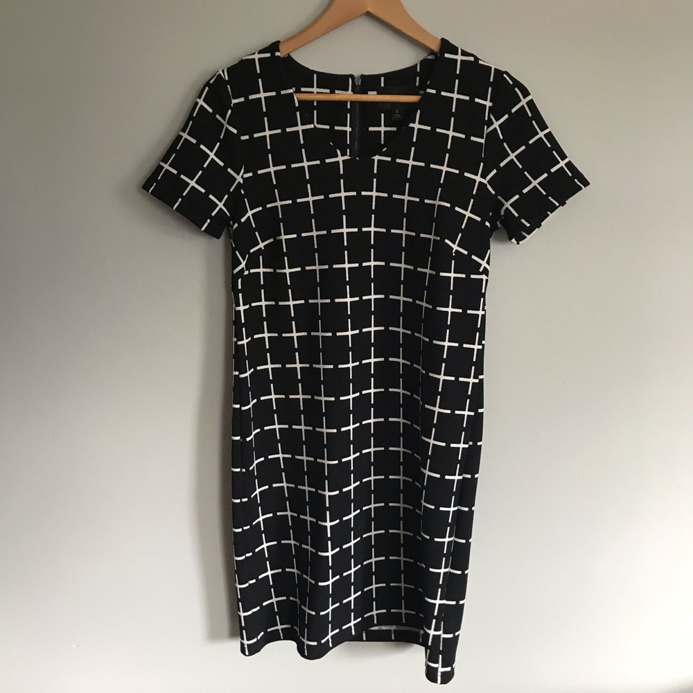 Romeo and Juliet Black+White Windowpane Dress—S